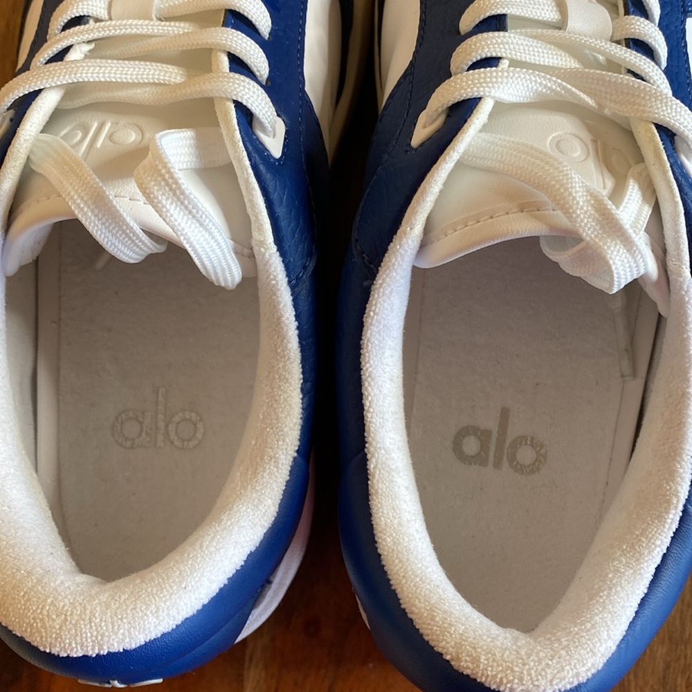 Unisex Alo Sneaker in Limited Edition Color, White w/ Navy - Picture 10 of 11